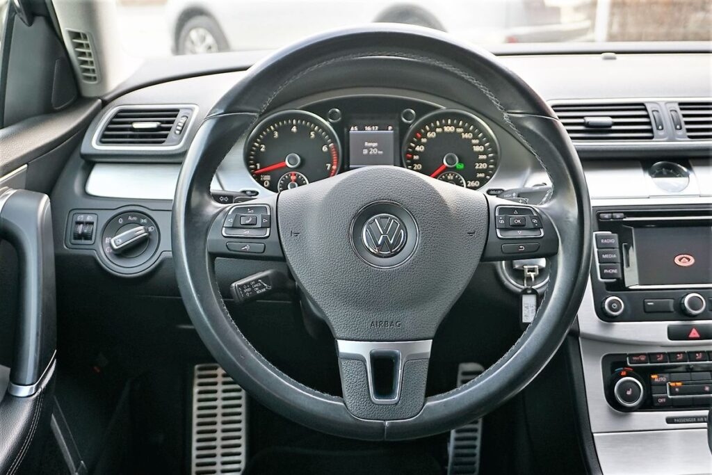 Volkswagen Passat VER-VARIANT-1-4-TSI-DSG-BLUEMOTION-TECHNOLOGY