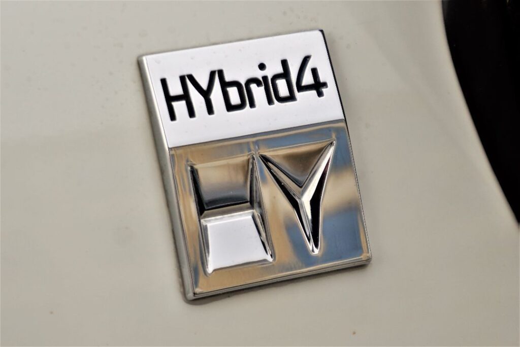 Peugeot 3008 VER-HYBRID4