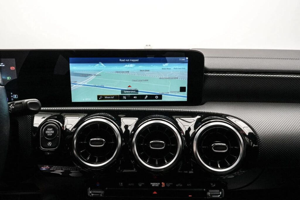 Mercedes-benz Cla-200