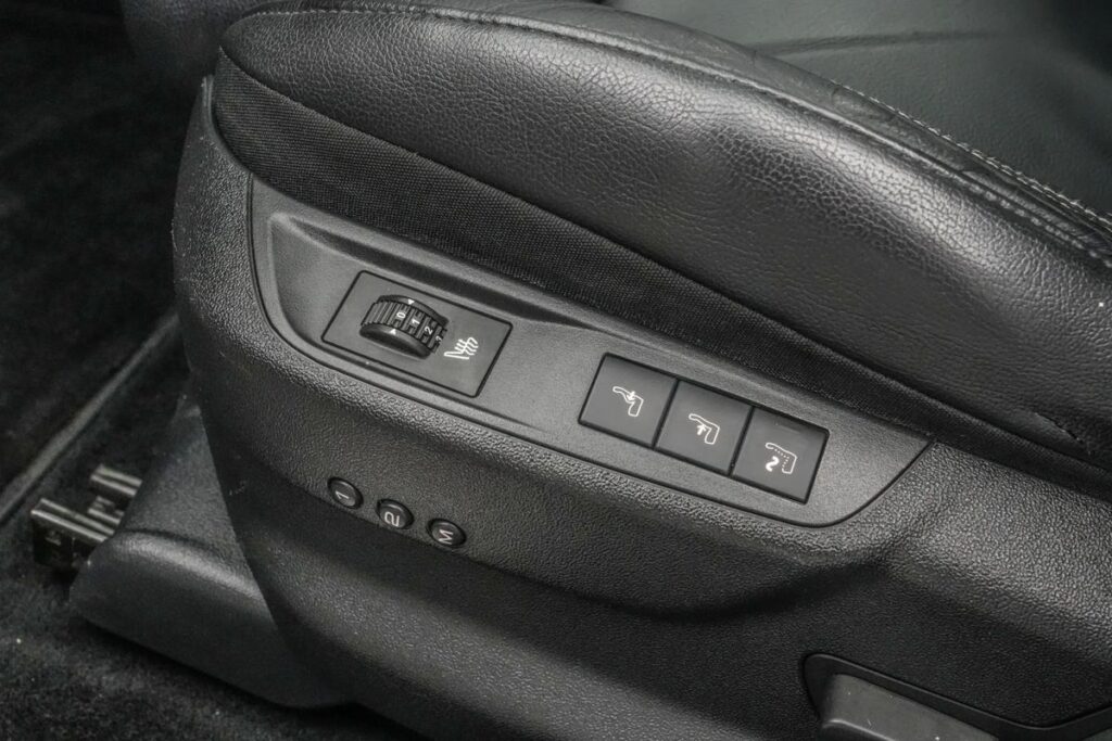 Ds-automobiles Dsa-ds5