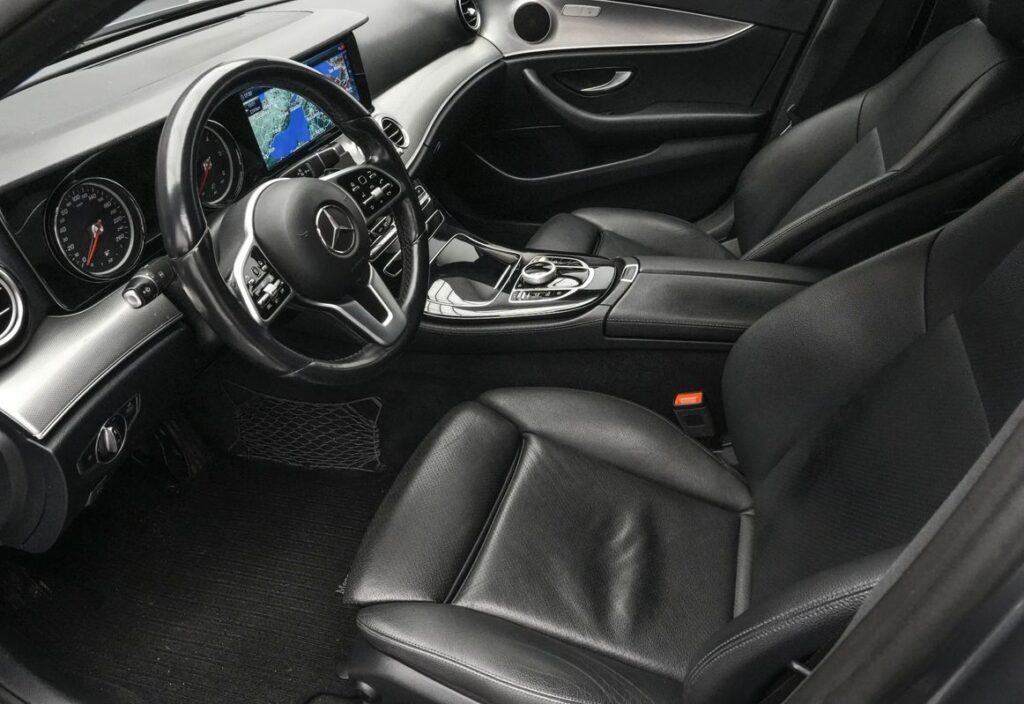 Mercedes-benz E