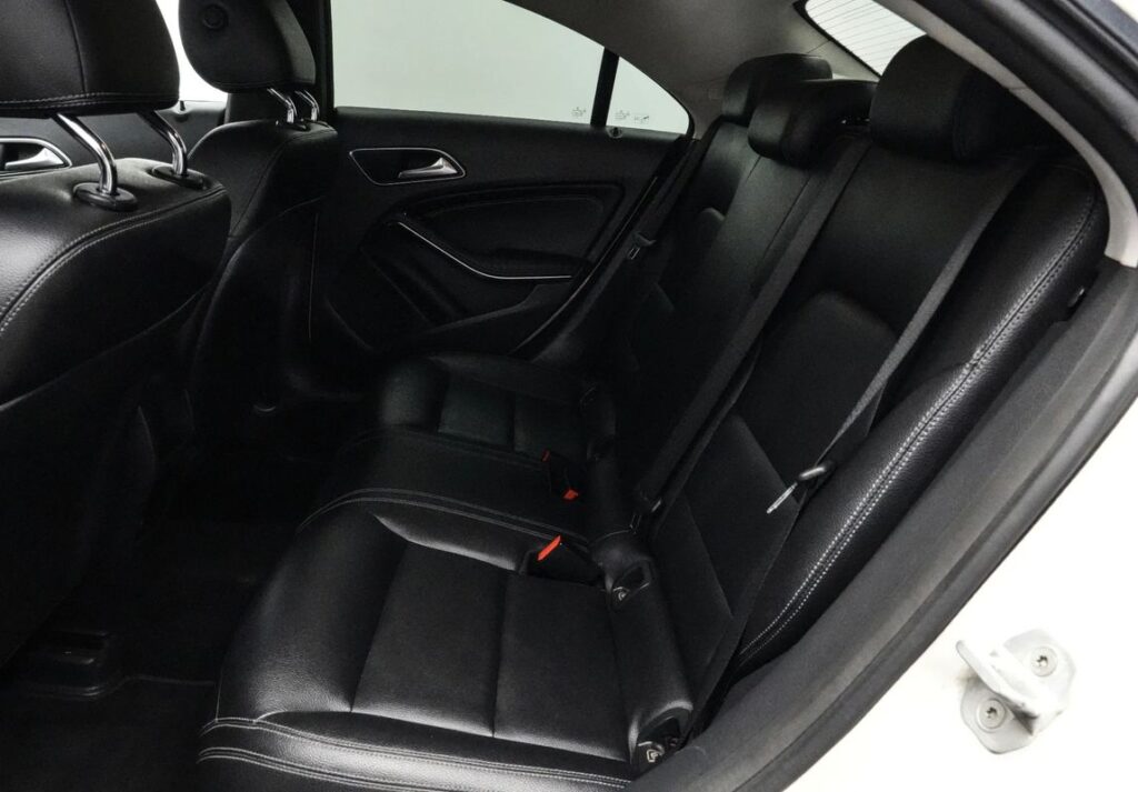 Mercedes-benz Cla-200