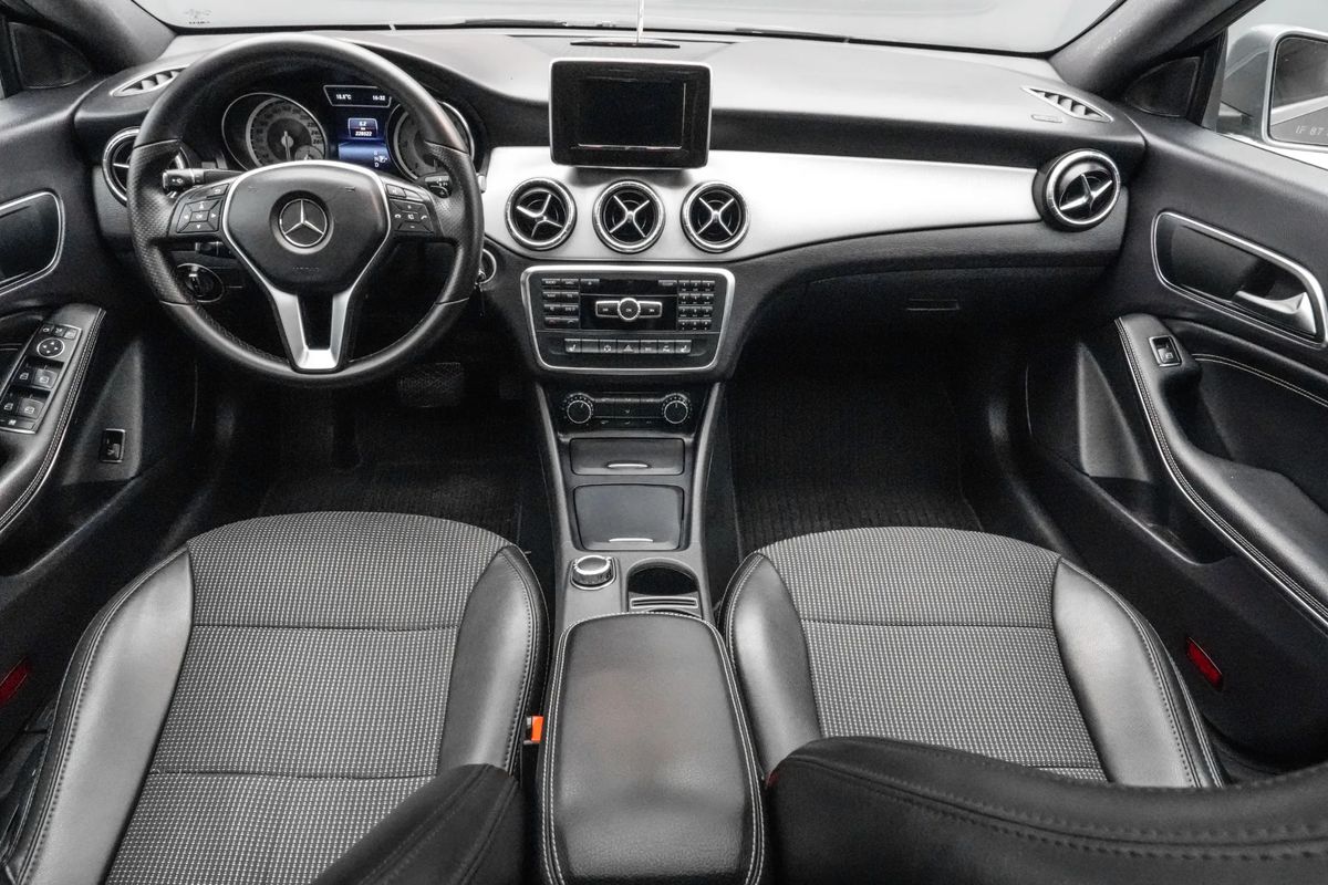 Mercedes-benz Cla-200