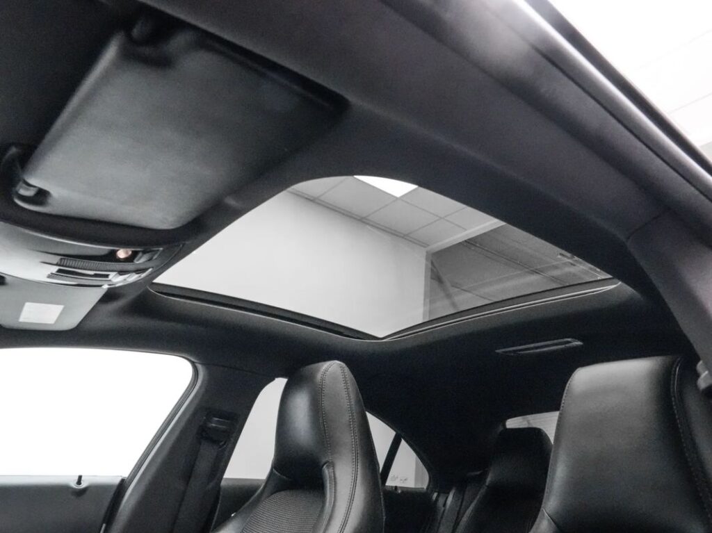 Mercedes-benz Cla-200