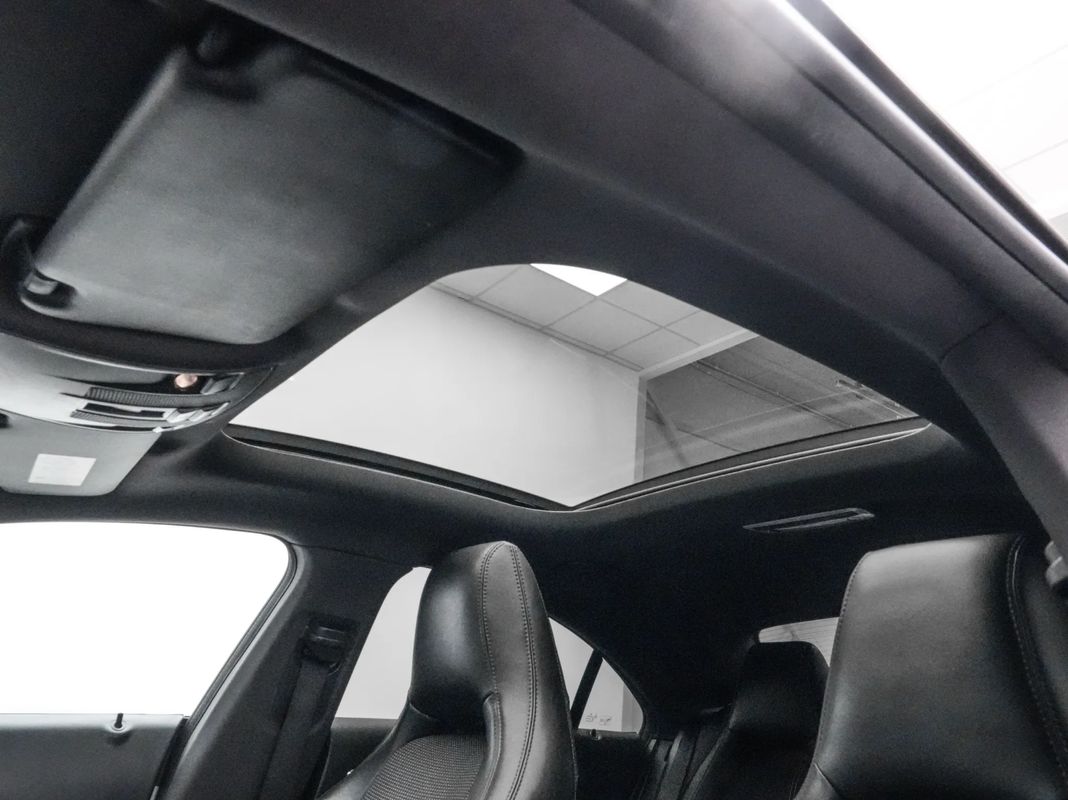 Mercedes-benz Cla-200