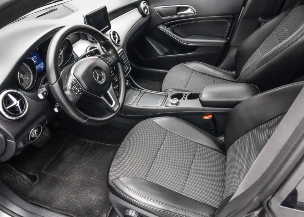 Mercedes-benz Cla-200