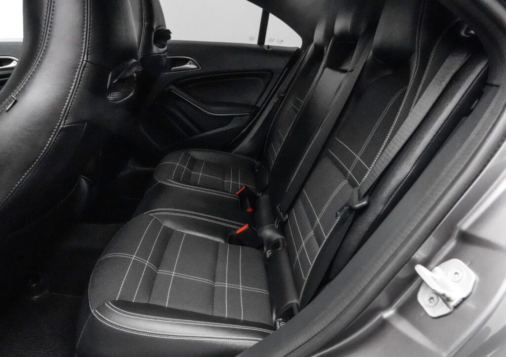 Mercedes-benz Cla-200