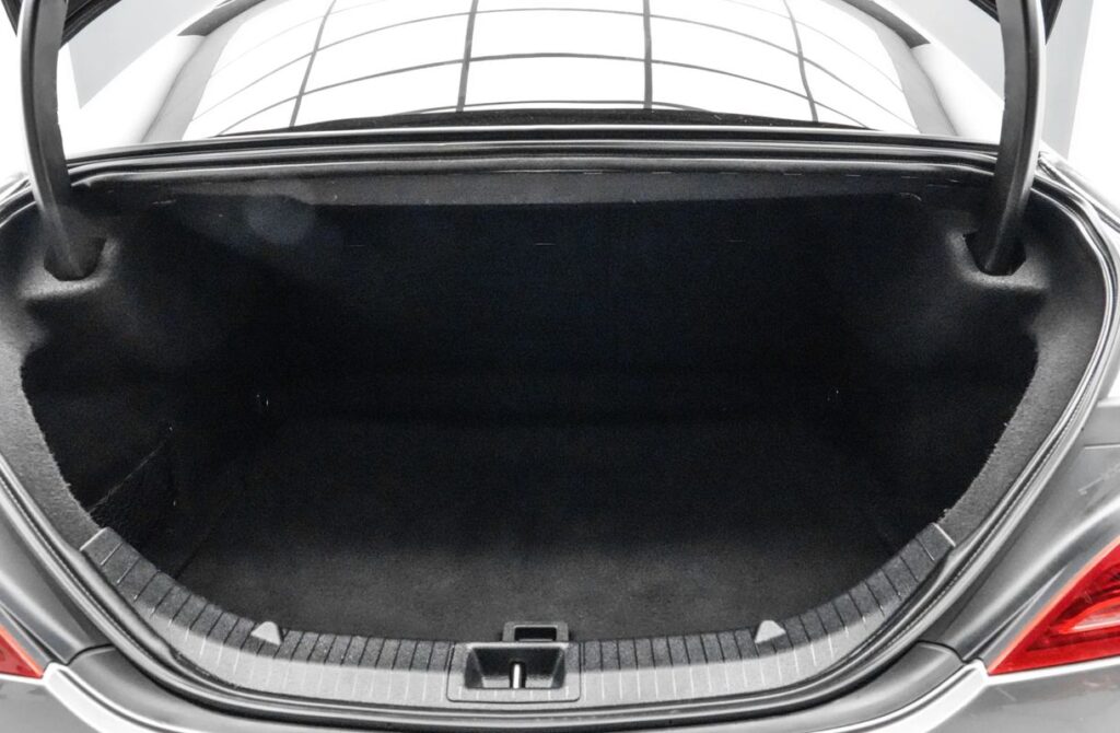 Mercedes-benz Cla-200