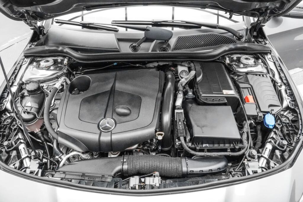 Mercedes-benz Cla-200