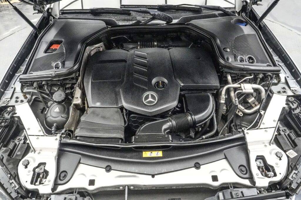 Mercedes-benz E