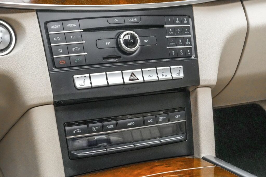 Mercedes-benz E
