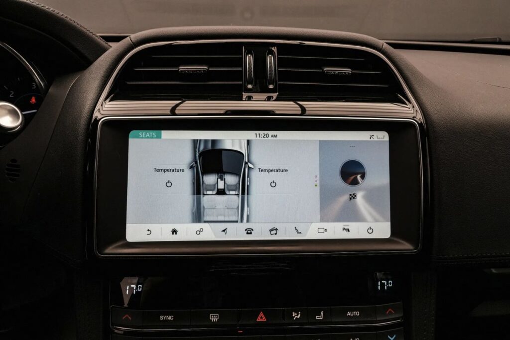 Jaguar F-pace