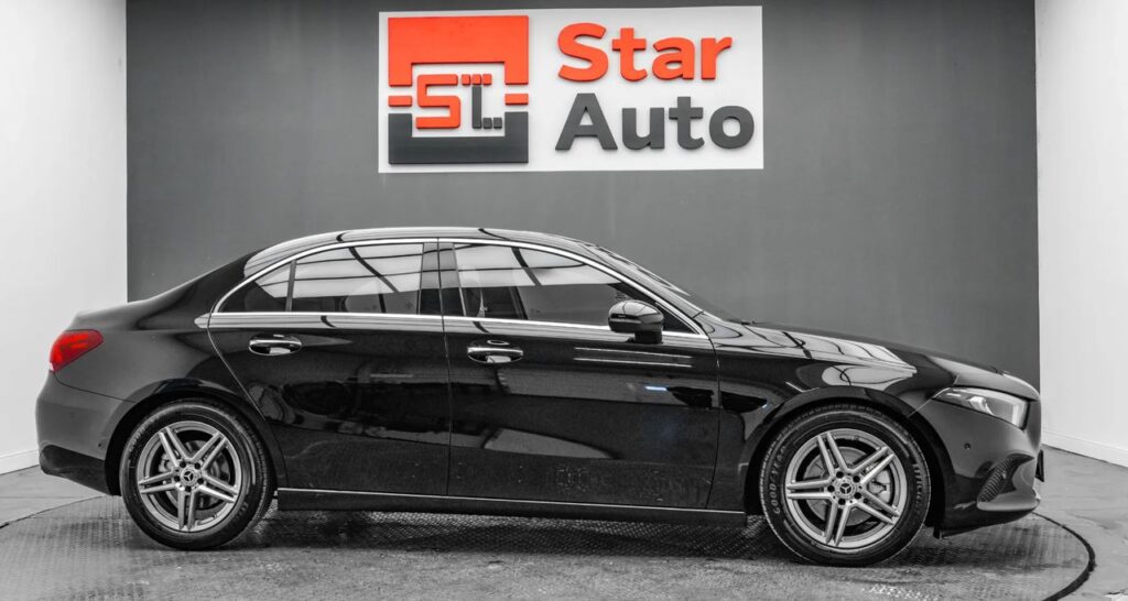Mercedes-benz A-220