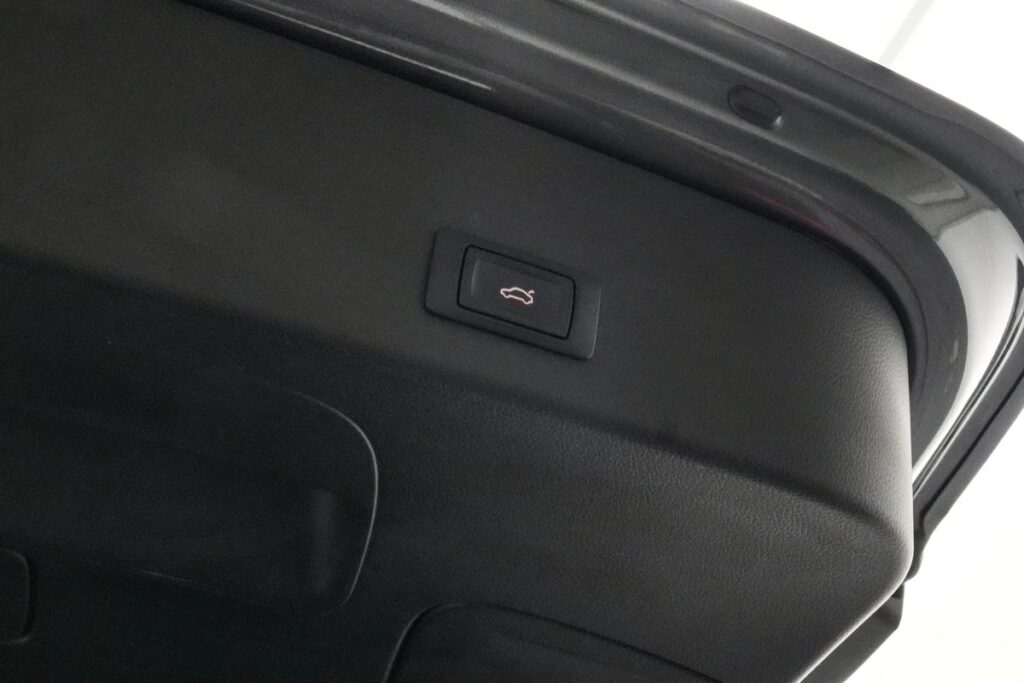 Audi A6-avant