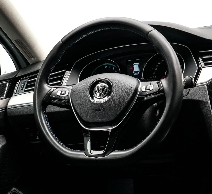 VOLKSWAGEN Passat 2016 — imagine 17