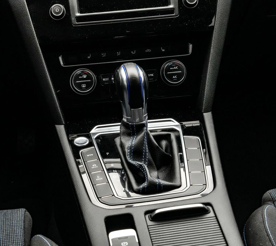 VOLKSWAGEN Passat 2016 — imagine 18
