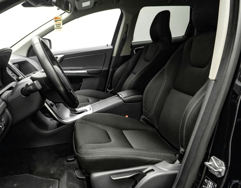VOLVO XC60 2017 — imagine 64
