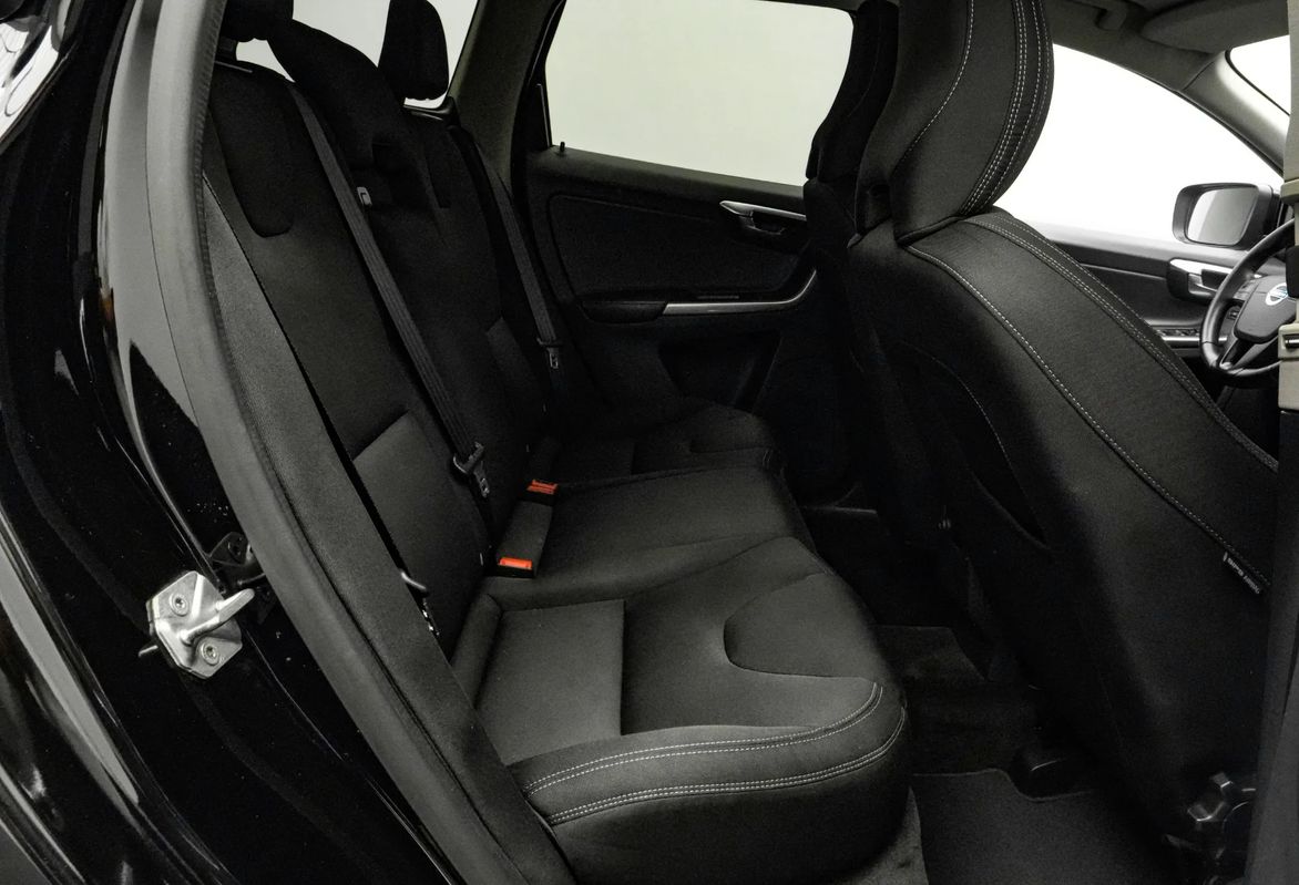 VOLVO XC60 2017 — imagine 67