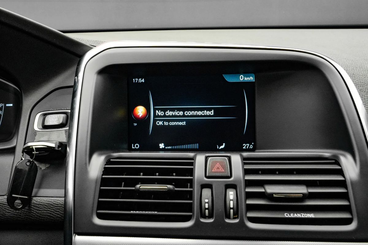VOLVO XC60 2017 — imagine 71