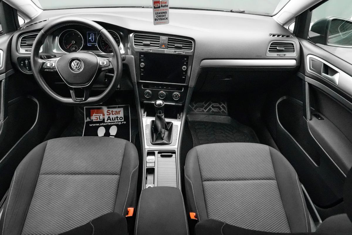VOLKSWAGEN Golf 2018 — imagine 28