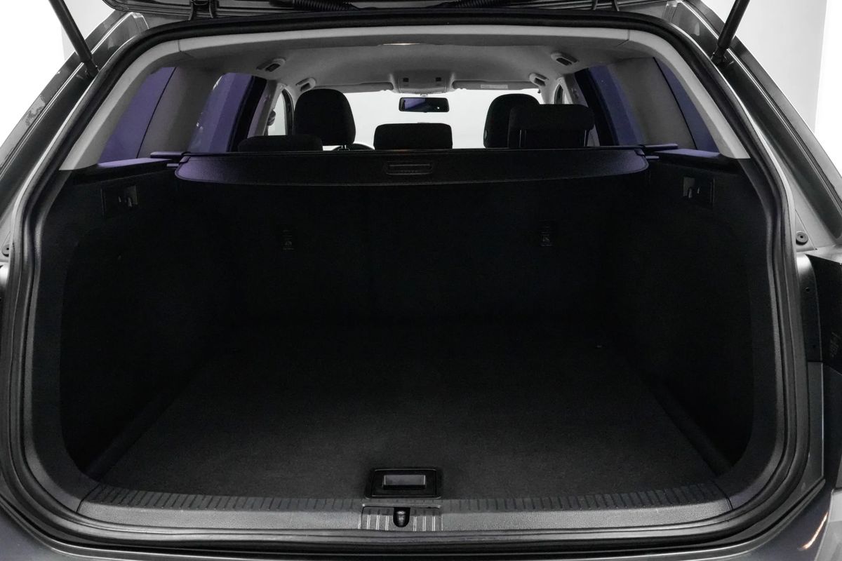 VOLKSWAGEN Golf 2018 — imagine 41
