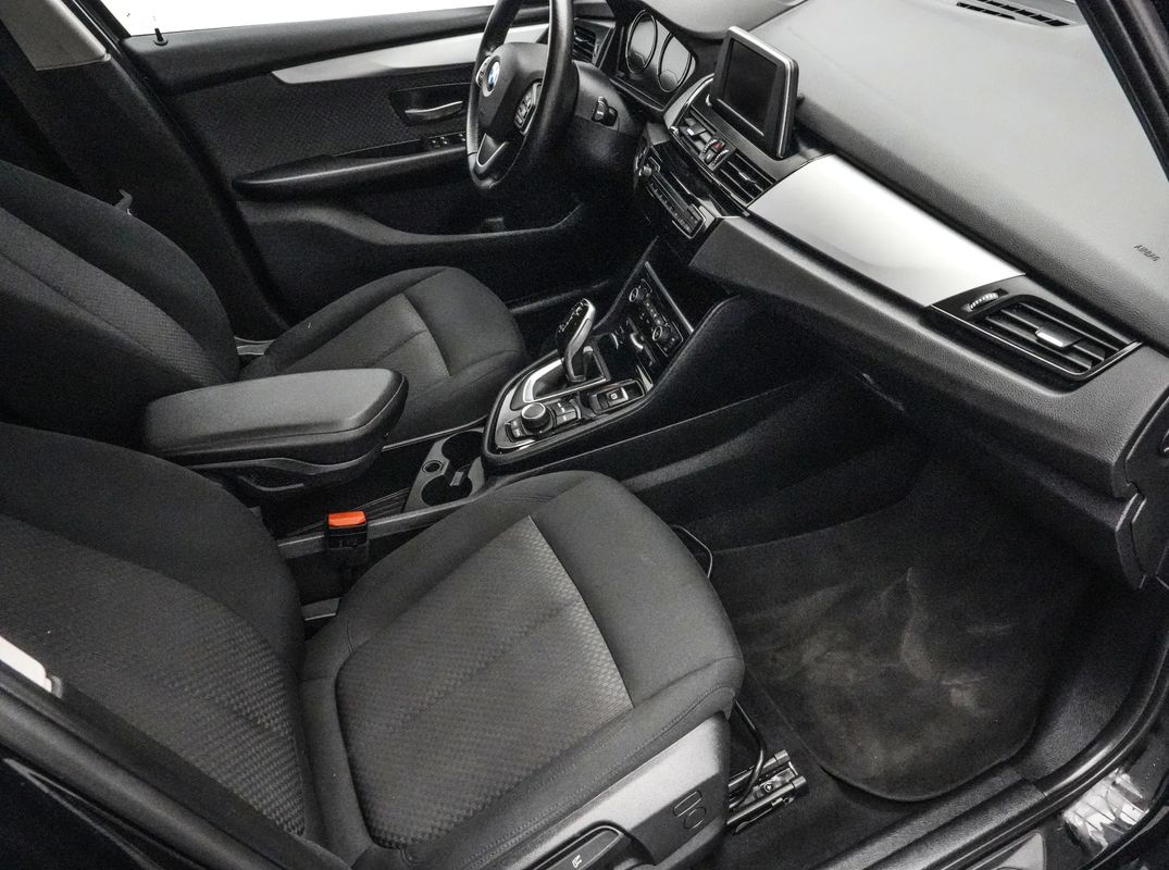 BMW 2 Series 2022 — imagine 12