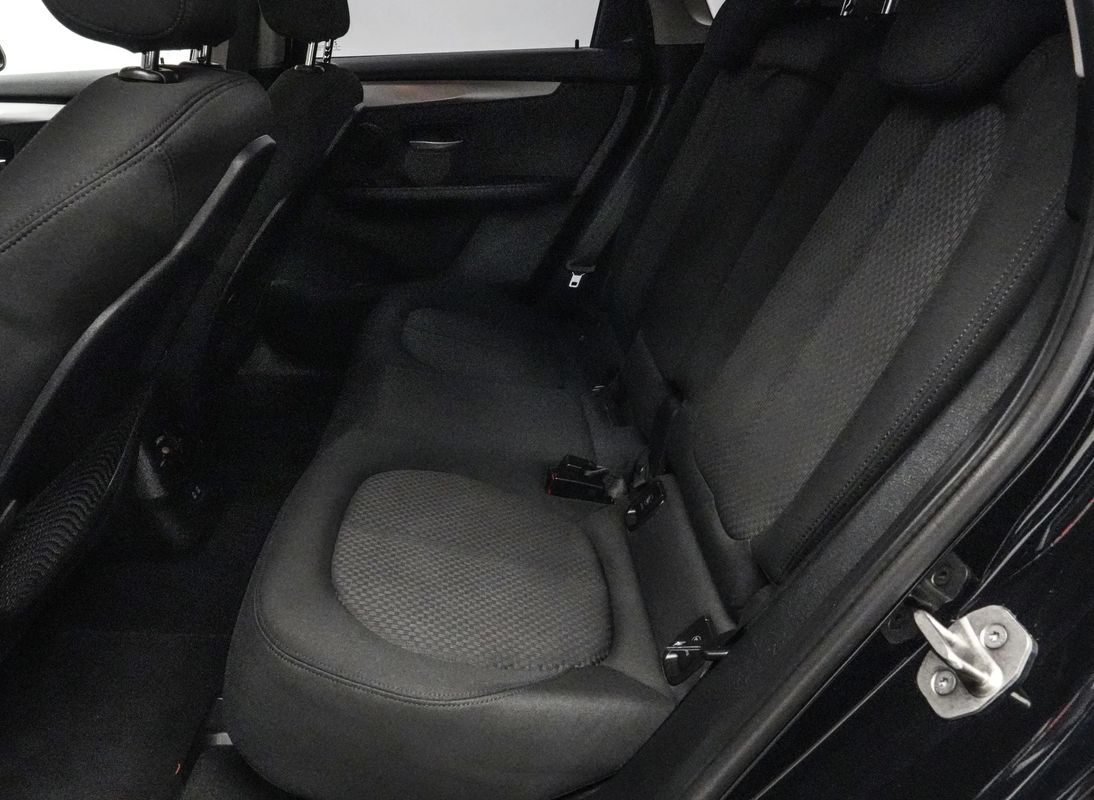 BMW 2 Series 2022 — imagine 15